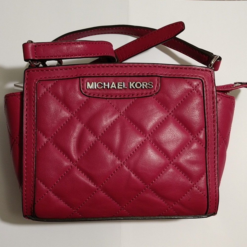 Michael Kors Selma Quilted Mini Crossbody Leather Purse